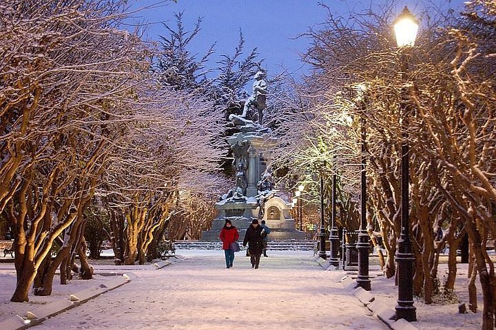 De la pasantía a la consolidación: Alianza entre Instituto de Historia UC y Proyecto 